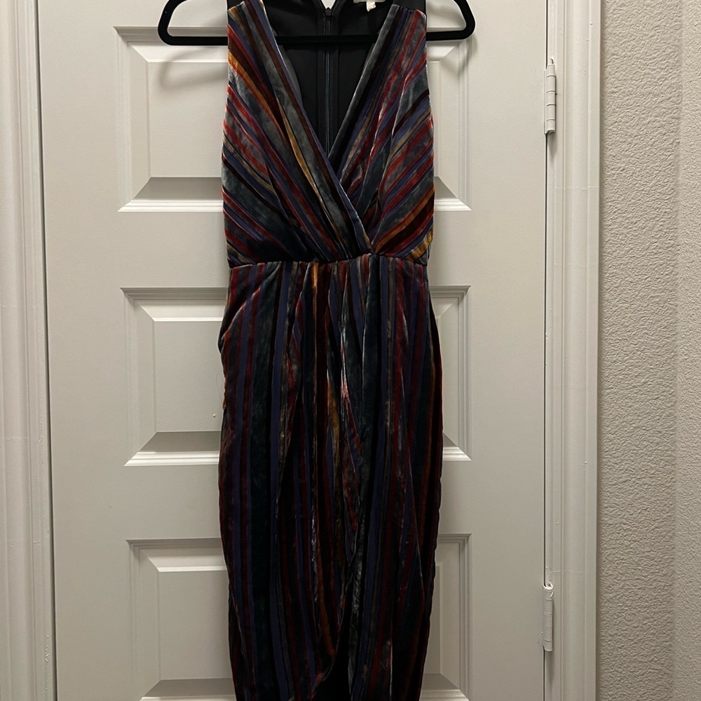 Harlyn Navy Multi Velvet VNeck
NWT)
Stripe Wrap MIDI Dress - Picture 2 of 2